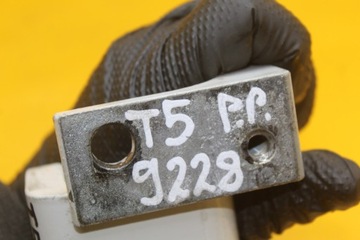 фото thumb №8, Петля двері правий перед переднє vw transporter t5 7h0831402b