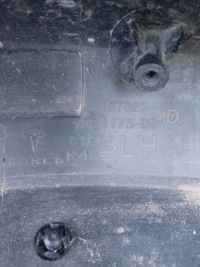 Tesla model 3 iii 17r- бампер перед передний pdc 1084175-00 Киев, фото thumb