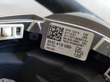 фото thumb №8, Vw golf viii 8 руль мультифункция лепестки кожа 5h0419089jf ypg