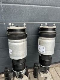 фото thumb №3, Tesla модель x mcperson амортизатор левый переднее пневматический 1027061-00-c