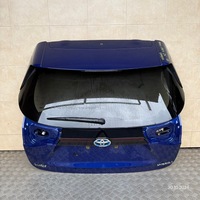 фото thumb №1, Крышка багажника задняя комплектная toyota yaris cross hybrid 2023 rok камера