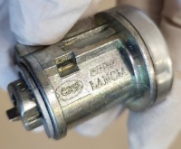 Набор 2x ключ pilot вкладыши замка замка зажигания jeep оригинальный номер Недорого, фото thumb