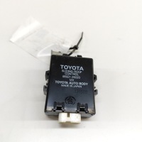 фото thumb №1, Toyota hiace h50, h60, h70 2001 модуль / блок управления люк