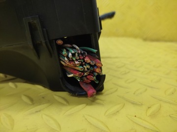 фото thumb №5, Volvo v50 2.5 коробка запобіжників 518818000