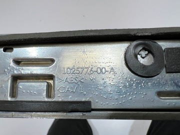 фото thumb №8, Tesla s 12-15 планка накладка зад хром 1025776-00-a