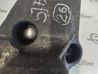 Trafic vivaro 2.0 dci m9r786 114km 14r кронштейн кронштейн генератора 8200803443 Недорого, фото thumb