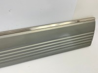 Молдинг боковая дверь правый перед правая mercedes w126 1266902440 1979-1985 Доставка, фото thumb