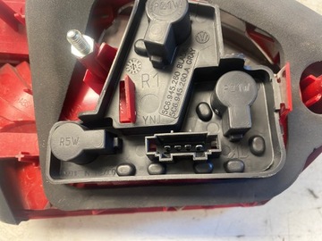 фото thumb №9, Vw jetta лампа праві зад w кришка багажника