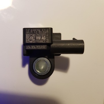 Датчик удара Skoda Audi Seat новый 1ea959651a