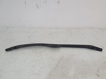 AUDI A4 B9 ПРОКЛАДКА ПЕРЕДНЕГО КАПОТА 8W0823124