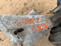 фото thumb №7, Кронштейн подушка двигуна w202 2.2 cdi 2102400617