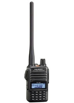 YAESU FT-4XE РАДИО УКВ/УВЧ мощностью 5 Вт + ПРОГРАММАТОР PL
