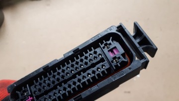 фото thumb №7, Q7 4l штекер роз'єм насоса гальмівної з'єднувач