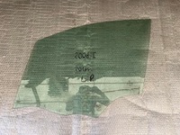 фото thumb №1, Peugeot 2008 i 12-18 5d стекло дверь левая перед передняя