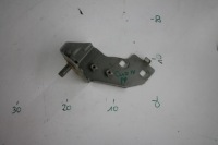 фото thumb №1, Кронштейн поперечина правий перед 641802835r clio iv