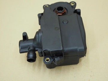 фото thumb №15, Вентиляція картера масла audi a8 d3 6.0 tdi w12 07c103464e