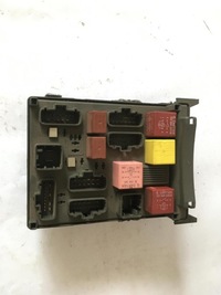 фото thumb №1, Коробка запобіжників renault espace iv 2.2 dci