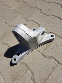 фото thumb №1, Кронштейн кронштейн двигуна коробки renault gama t volvo fh 4 fm 4