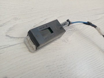 A4 B8 8K A5 8T A6 C7 4G LAMPKA OŚWIETLENIE KABINY WTYCZKA LED 4E0947415