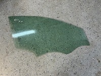 фото thumb №1, Infiniti q30 скло двері правий перед