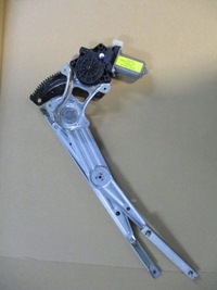 фото thumb №1, Note e12 13-16 підйомник правий перед 2 pin europa