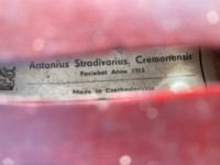 Скрипка Stradivarius Cremonensis Чехословацкая коммунистическая партия