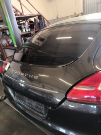 фото thumb №7, Крышка багажника чёрная porsche panamera 970 4,8 b 201070