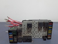 фото thumb №1, Volvo s80 i 2.0 t коробка предохранителей 9441607