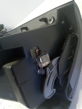 фото thumb №5, Бардачок пасажира skoda octavia i 1u1857097b