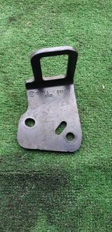 фото thumb №1, Bmw 5 g31 зачіп замка лівий 7385917