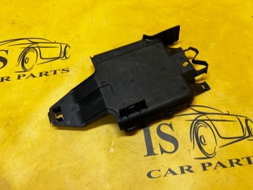 фото thumb №1, Захист кріплення заглушка пластик peugeot 3008 ii