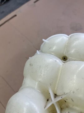 фото thumb №6, Бак розширювальний bmw x5 f15 8630170 80630170