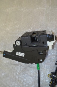 фото thumb №3, Maserati ghibli замок двері задня лівих keyless bdg