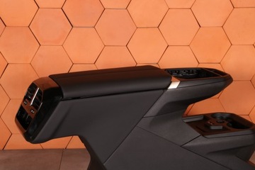 фото thumb №7, Bmw ix i20 туннель средний подлокотник чёрный 9490613 5a38972