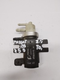 фото thumb №1, Passat b5 клапан вакууму 2,5tdi 8d09066277b