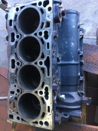 фото thumb №1, Блок двигуна audi 2.0tdi cnh 03n023a
