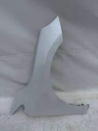 фото thumb №1, Volvo v40 12-19 крыло правый перед передний ii