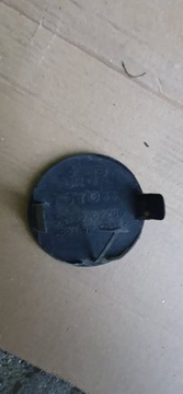 фото thumb №2, Toyota auris заглушка фаркоп права ліва