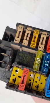 фото thumb №6, Коробка запобіжників peugeot partner 2.0 hdi 02r