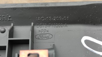 фото thumb №3, Емблема порога пластик праві ds73 f13200 a