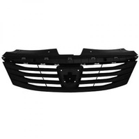 фото thumb №1, Решётка радиатора бампера средняя dacia logan 08-07.13