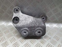 фото thumb №1, Лапи кронштейн коробки opel astra k 1.0 turbo