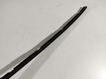 фото thumb №16, Volvo v40 12- планка стёкла левая