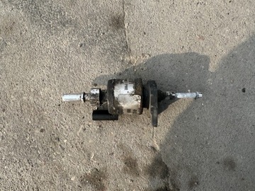 фото thumb №1, Помпа насос топлива вебасто audi a8 d4 4.2 tdi cds 4h0261163