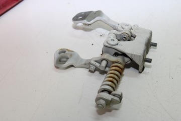 фото thumb №4, Bmw e91 петля крышки багажника правые 7119042