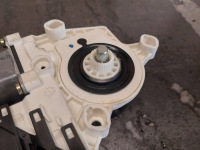 фото thumb №6, Двигунчик підйому скла двері задніх лівих vw touran i 1k0959704b