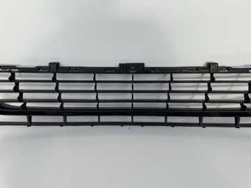 фото thumb №9, Renault megane iii рестайлинг решётка бампера средняя перед 622547366r