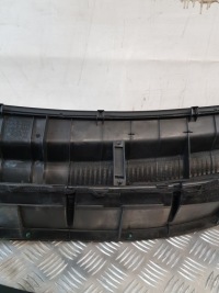 фото thumb №9, Toyota auris i 07r- панель под лобовым стеклом комплектные 55708-12290