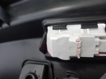 фото thumb №8, Mercedes glc x253 c253 оббивка боковина права зад