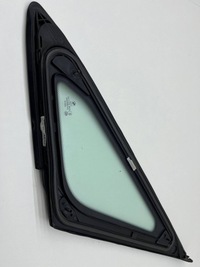 фото thumb №6, Bmw 2 f45 стекло кузовная правая перед 7375182